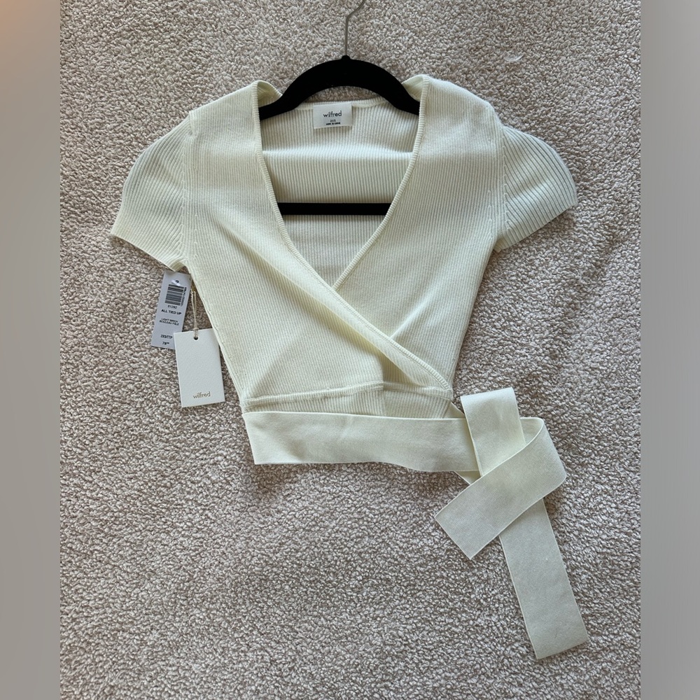 Aritzia Wilfred All Tied Up Sweater